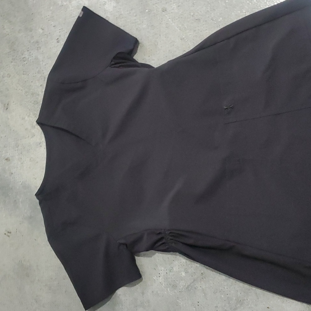 Maternity scrub top